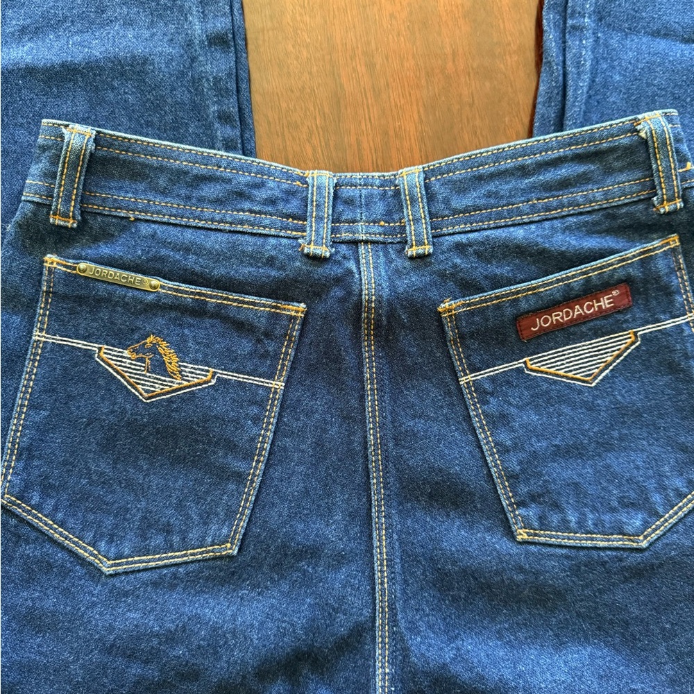 Amazing vintage Jordache horse pocket jeans